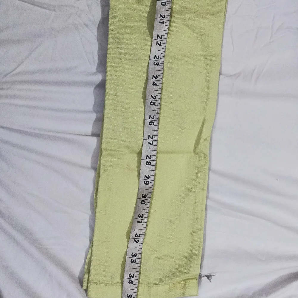 ✅Green jeans with adjustable elastic - Picture 2 of 5